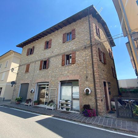 Appartamento Piazza Di Montese 1 エクステリア 写真